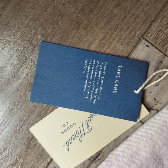 NWT Universal Thread Purple Acid Wash Vintage Stretch Denim Shorts Size 2/26 - Picture 15 of 16